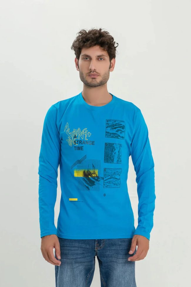 Men's T-shirt featuring classic rock band logo for comfortable wear