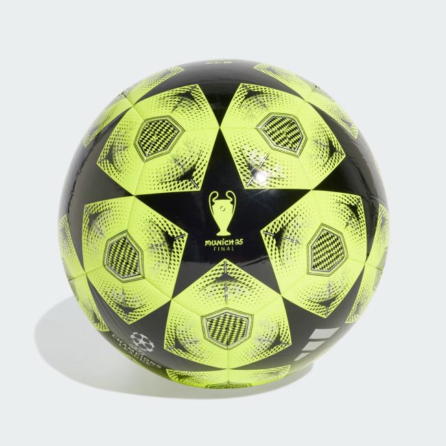 Street Soccer Ball – Reinforced Rubber Bladder, Abrasion-Resistant for Asphalt Play