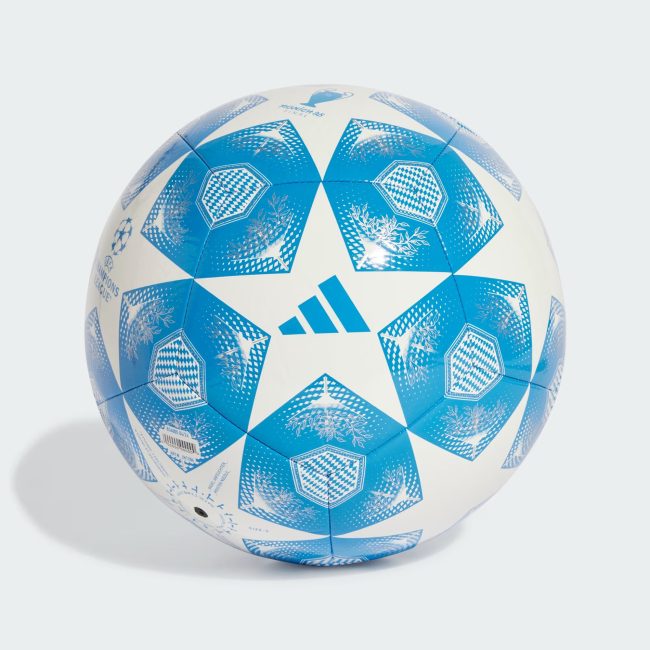 Glow-in-the-Dark Soccer Ball – Luminous Design, Great for Nighttime Matches