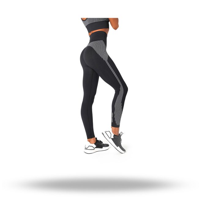 Women's eco-friendly yoga leggings with sustainable material, comfortable fit