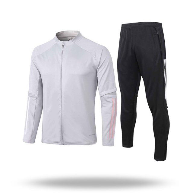 Men's full-zip tracksuit with a lightweight design, perfect for training sessions